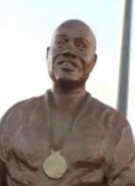 Statue de Teddy Riner à Vieux Habitants 